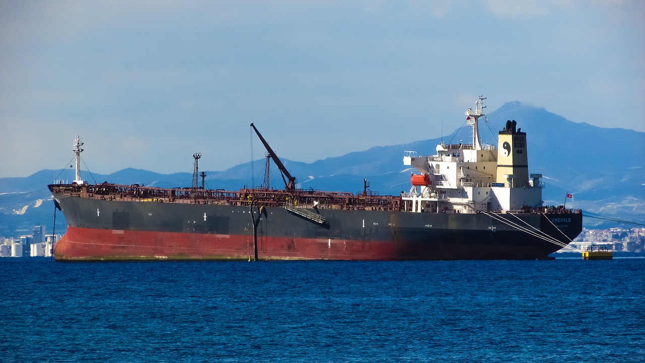 cargo-ship-C3B6ltanker