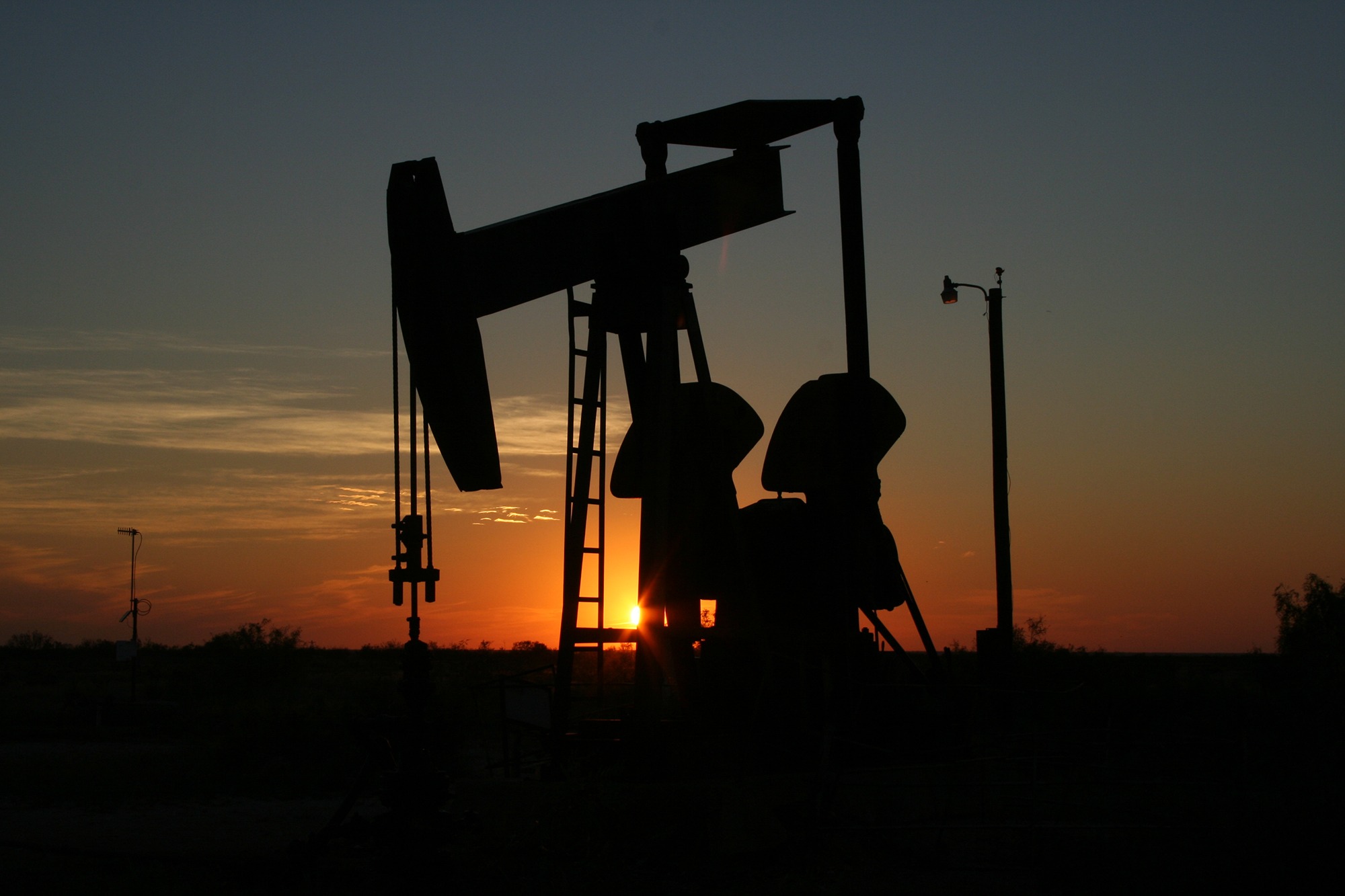 oilproduction-SchieferC3B6l-rig